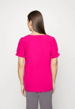 Edc By Esprit BLOUSE - T-Shirt Basic - Pink Fuchsia 10 Edc By Esprit BLOUSE - T-Shirt Basic - Pink Fuchsia -Esprit 045ddbfd3e164c06a3450adc5c2fc6aa