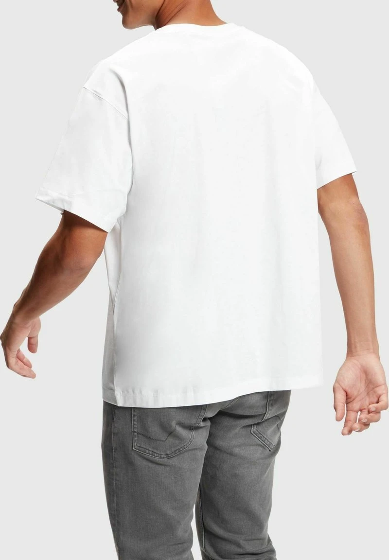 ESPRIT MIT ABGESETZTEM LANDSCHAFTS-PRINT - T-Shirt Print - White 4 ESPRIT MIT ABGESETZTEM LANDSCHAFTS-PRINT - T-Shirt Print - White – Bild 2