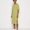 Edc By Esprit Dress - Jerseykleid - Pistachio Green 1 Edc By Esprit Dress - Jerseykleid - Pistachio Green -Esprit 1167af8b215a45978a6a8c220e6d8d2f