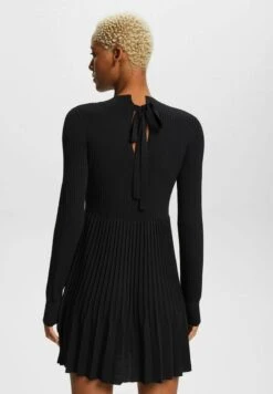 ESPRIT MIT RUNDHALS - Strickkleid - Black 10 ESPRIT MIT RUNDHALS - Strickkleid - Black -Esprit 17f8c44bd4954f7c868a8317b28d6299