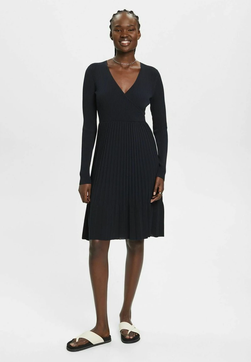 ESPRIT PLISSIERTES WICKEL MIT LANGEN ÄRMELN - Strickkleid - Black 4 ESPRIT PLISSIERTES WICKEL MIT LANGEN ÄRMELN - Strickkleid - Black – Bild 2