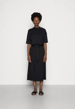 ESPRIT CURVY LONGSLEEVE - Langarmshirt - Black 13 ESPRIT CURVY LONGSLEEVE - Langarmshirt - Black -Esprit 1f3e9e63edd346bc86ff5b74fdab8801