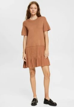 ESPRIT FLAT - Strickkleid - Brown 9 ESPRIT FLAT - Strickkleid - Brown -Esprit 27b0df20037841518ef514adc57a1d0c