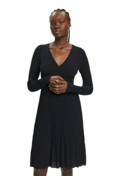ESPRIT PLISSIERTES WICKEL MIT LANGEN ÄRMELN - Strickkleid - Black 13 ESPRIT PLISSIERTES WICKEL MIT LANGEN ÄRMELN - Strickkleid - Black -Esprit 2b67ba47391a4cf0b62fa0d4e1b7fea1