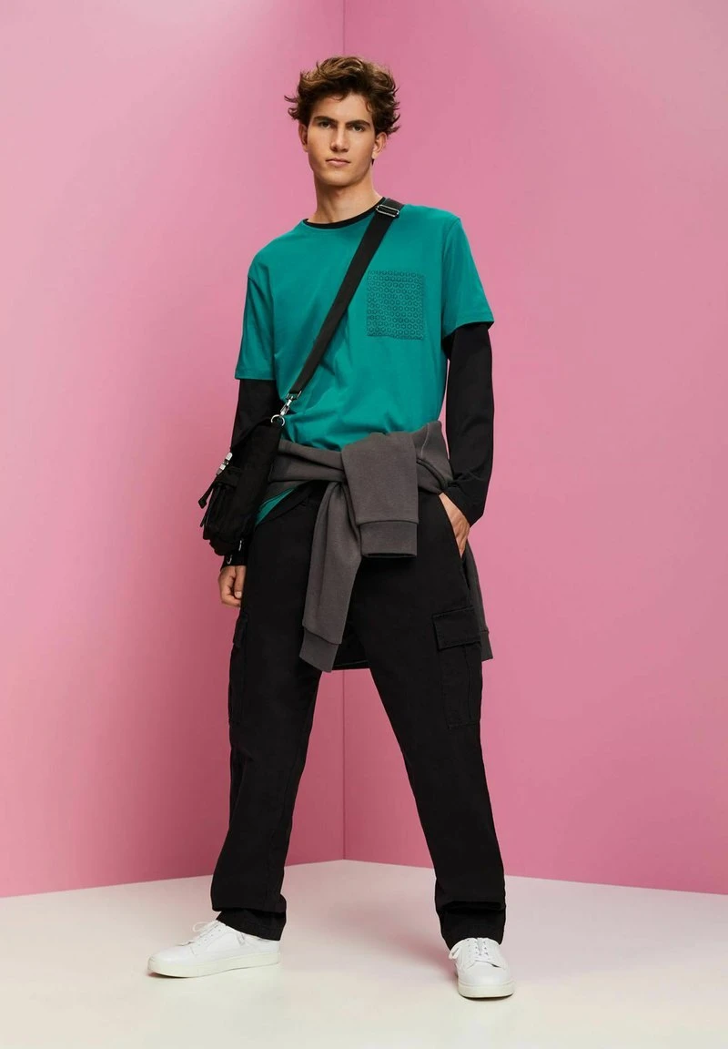 ESPRIT MIT BRUSTTASCHE - T-Shirt Print - Emerald Green 3 ESPRIT MIT BRUSTTASCHE - T-Shirt Print - Emerald Green
