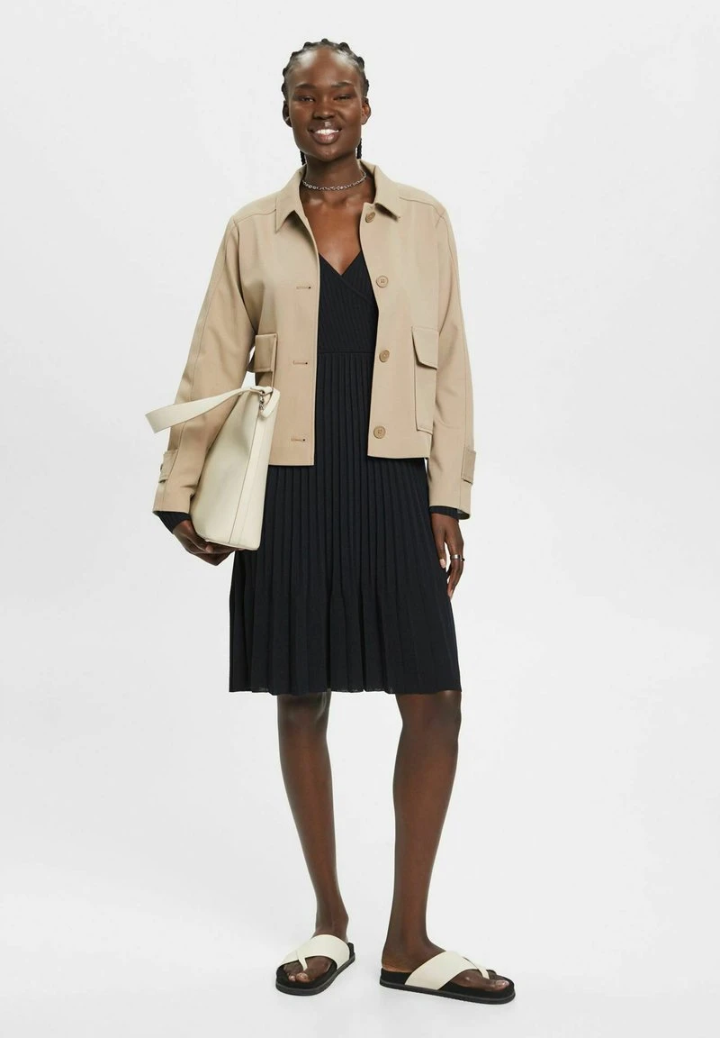 ESPRIT PLISSIERTES WICKEL MIT LANGEN ÄRMELN - Strickkleid - Black 7 ESPRIT PLISSIERTES WICKEL MIT LANGEN ÄRMELN - Strickkleid - Black – Bild 5