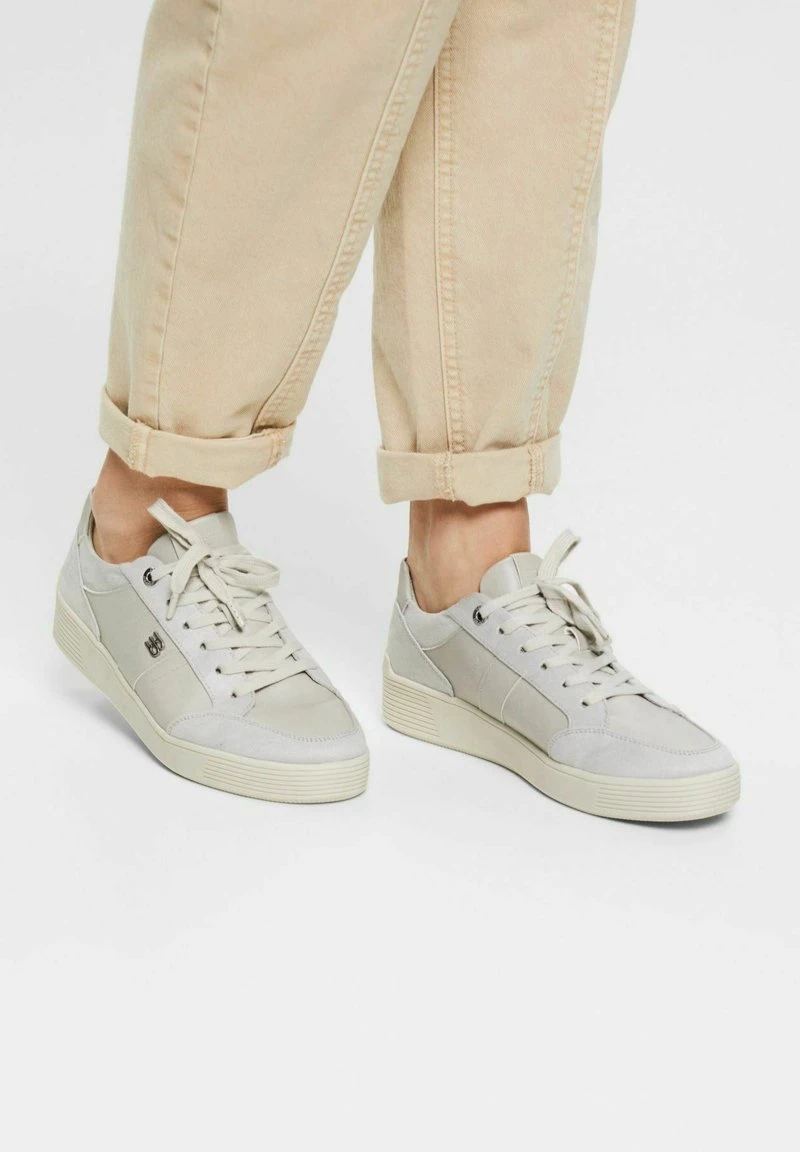 ESPRIT Sneaker Low - Light Grey 3 ESPRIT Sneaker Low - Light Grey