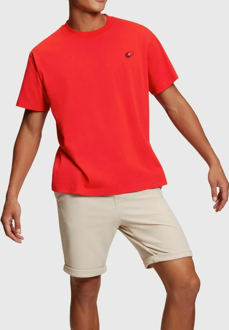 ESPRIT YAGI ARCHIVE MIT LOGO UND RUNDHALSAUSSCHNITT - T-Shirt Basic - Red 3 ESPRIT YAGI ARCHIVE MIT LOGO UND RUNDHALSAUSSCHNITT - T-Shirt Basic - Red