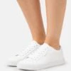 ESPRIT Sneaker Low - White 1 ESPRIT Sneaker Low - White -Esprit 4f1d8e4312b9442da746853c309c4f19