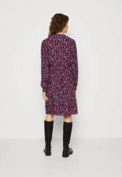 ESPRIT TIE - Freizeitkleid - Pink 10 ESPRIT TIE - Freizeitkleid - Pink -Esprit 605835e4f4e344d3953ca5acf212c003