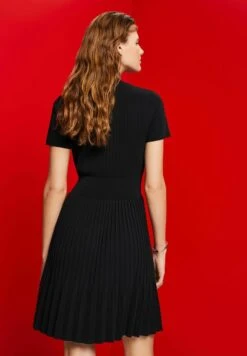 ESPRIT MIT PLISSEEFALTEN UND STEHKRAGEN - Strickkleid - Black 13 ESPRIT MIT PLISSEEFALTEN UND STEHKRAGEN - Strickkleid - Black -Esprit 703c3686fb39497b84b108f64867ebe9