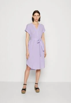 ESPRIT DRESS - Freizeitkleid - Purple