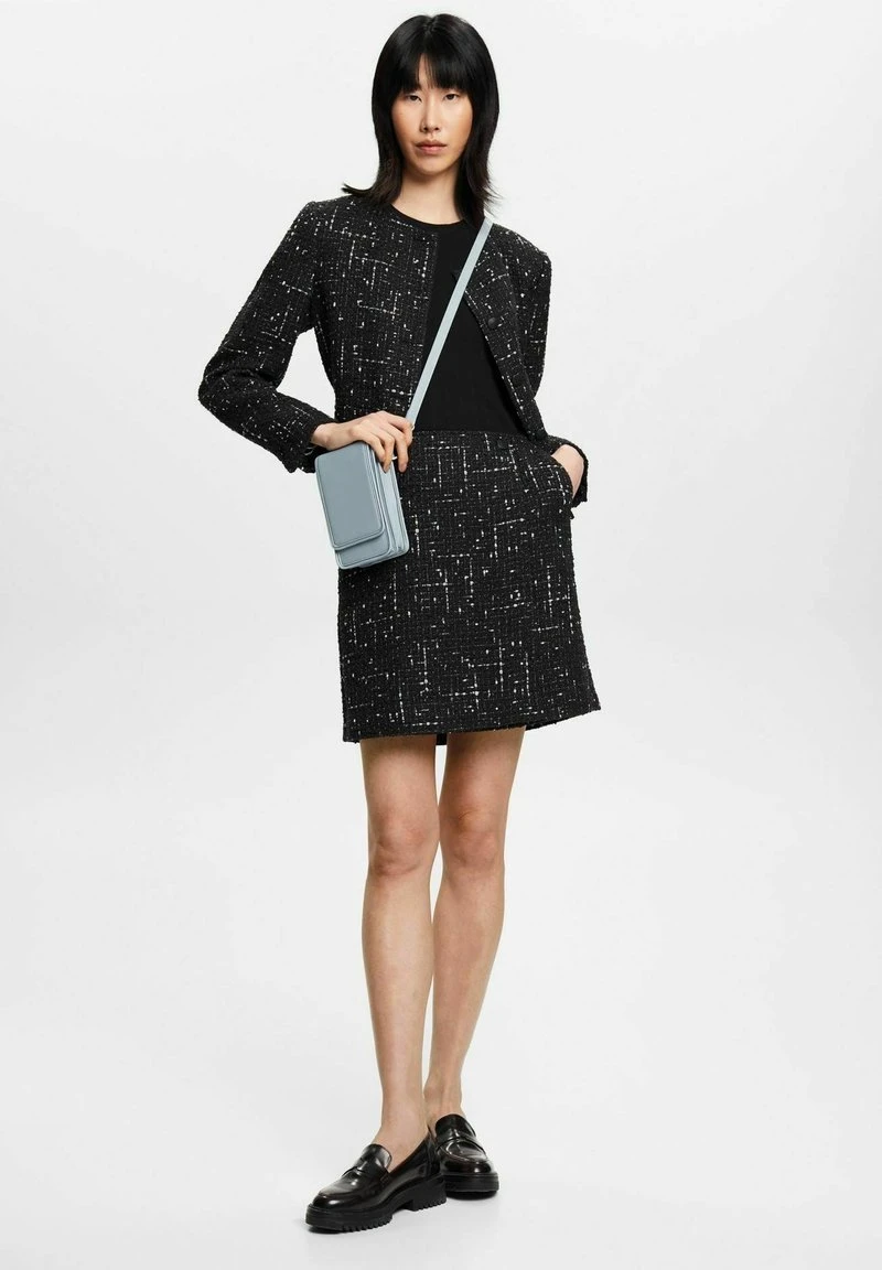 ESPRIT T-Shirt Basic - Black 7 ESPRIT T-Shirt Basic - Black – Bild 5