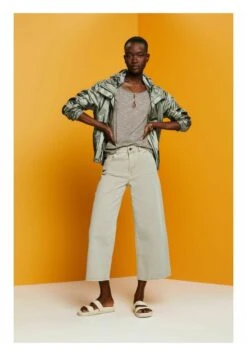 Edc By Esprit T-Shirt Print - Khaki Green 10 Edc By Esprit T-Shirt Print - Khaki Green -Esprit 88643c5999dd4e539fd6f3756be4fb62