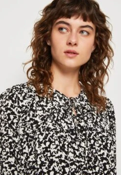 ESPRIT TIE - Freizeitkleid - Ice 11 ESPRIT TIE - Freizeitkleid - Ice -Esprit a252e8b11c824729865325983c5b7442