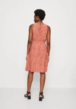 Edc By Esprit NECKHOLDER DRESS - Freizeitkleid - Coral Orange 10 Edc By Esprit NECKHOLDER DRESS - Freizeitkleid - Coral Orange -Esprit ab836a2c632f4948b879615c41da8b35