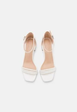 ESPRIT Riemensandalette - Off White 13 ESPRIT Riemensandalette - Off White -Esprit c8a7c9bc55784c5a8fc0220b372b1bad