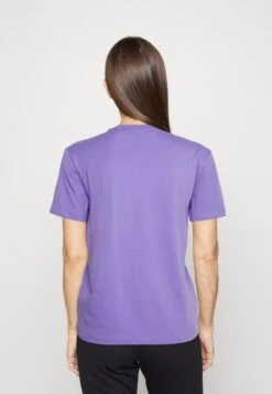 Edc By Esprit TEE - T-Shirt Print - Purple 10 Edc By Esprit TEE - T-Shirt Print - Purple -Esprit c985da0d5ebb44e9bf8d549d70413084