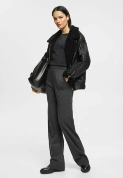 ESPRIT Langarmshirt - Black 12 ESPRIT Langarmshirt - Black -Esprit db04138fa53d4c7f9522816759c16d85