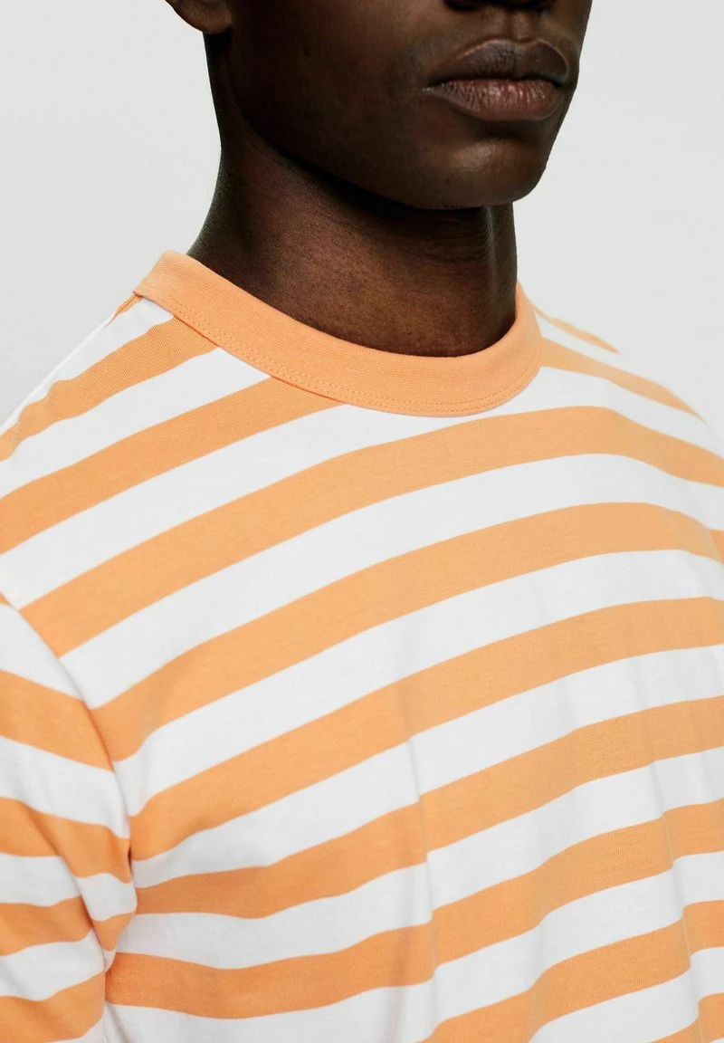 ESPRIT GESTREIFTES MIT RUNDHALSAUSSCHNITT - T-Shirt Print - Golden Orange 6 ESPRIT GESTREIFTES MIT RUNDHALSAUSSCHNITT - T-Shirt Print - Golden Orange – Bild 4