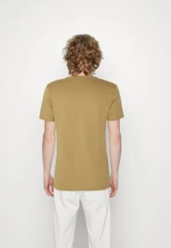 ESPRIT T-Shirt Basic - Beige 10 ESPRIT T-Shirt Basic - Beige -Esprit e4c83762ebb740fd950be92c87ee0185