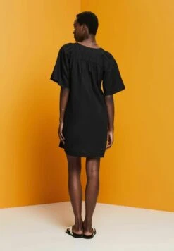 ESPRIT REGULAR FIT - Freizeitkleid - Black 12 ESPRIT REGULAR FIT - Freizeitkleid - Black -Esprit e564f166d7f749e8b43de34a65d31470