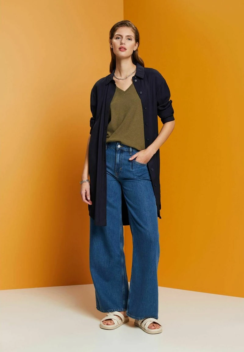 Edc By Esprit MIT V AUSSCHNITT - T-Shirt Basic - Khaki Green 7 Edc By Esprit MIT V AUSSCHNITT - T-Shirt Basic - Khaki Green – Bild 5