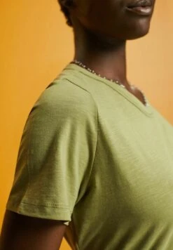 Edc By Esprit T-Shirt Basic - Pistachio Green 13 Edc By Esprit T-Shirt Basic - Pistachio Green -Esprit f259bcc3acc5474a9bc8671bd0c5478c