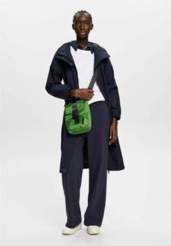 ESPRIT MIT LOGO-PRINT - T-Shirt Basic - White 12 ESPRIT MIT LOGO-PRINT - T-Shirt Basic - White -Esprit fbcd1fb8150b4544a3171e744dfe81a8