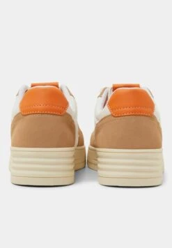 ESPRIT MIT PLATEAUSOHLE - Sneaker Low - Camel 12 ESPRIT MIT PLATEAUSOHLE - Sneaker Low - Camel -Esprit fd5e1a4bccdd46399d8c9845b2cc41e1